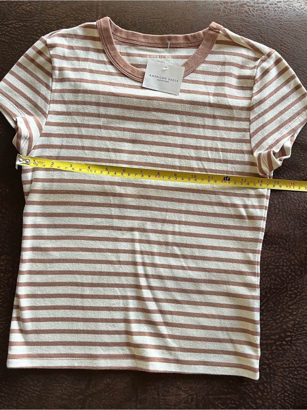 American Eagle Short Sleeve T-Shirt Size M Dark Dusky Pink NWT - Picture 5 of 7